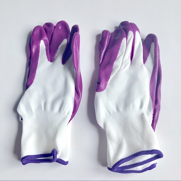 NEW NITRILE PALM GARDENING GLOVES 2 Pairs Women’s NWOT - Picture 2 of 9